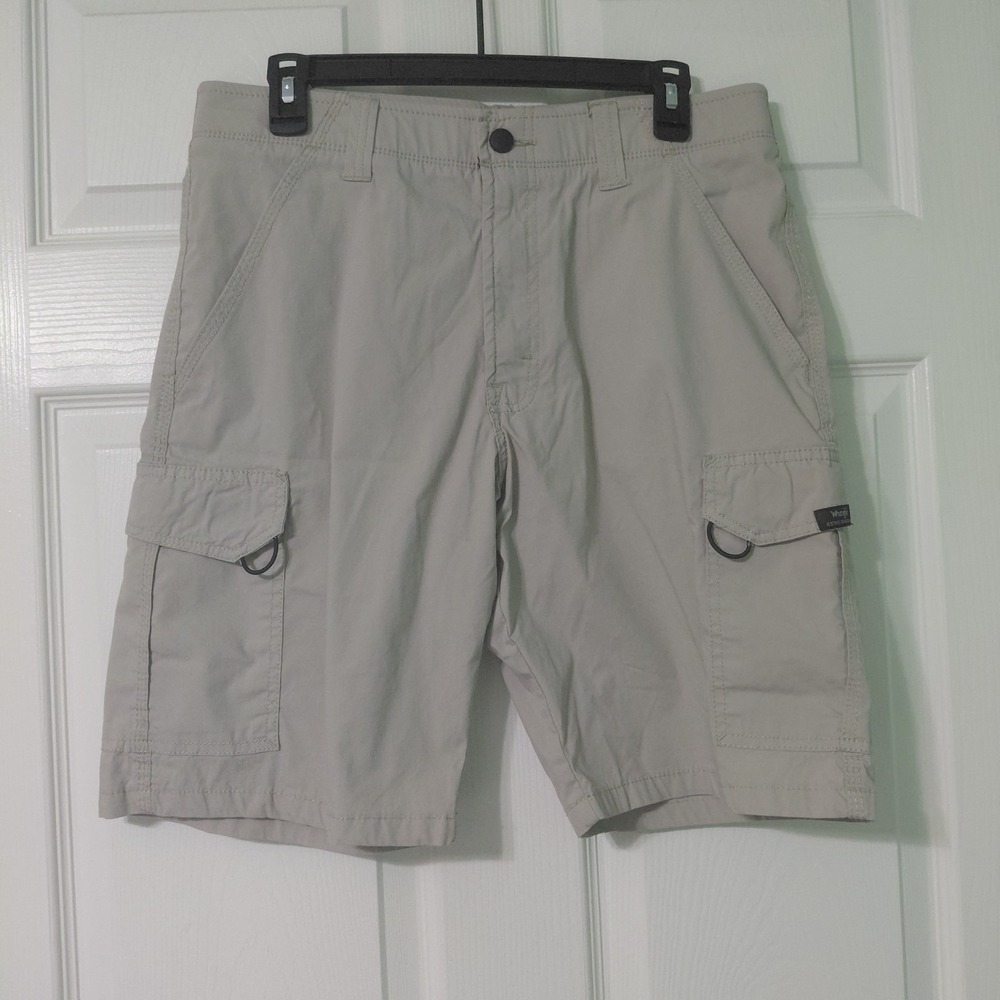 Wrangler Authentic Cargo Shorts Mens Size 32 Khaki Stretch Hiking Outdoors